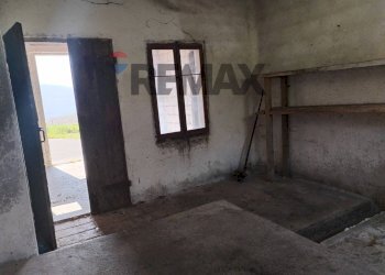 Stanza vuota - Semi-detached house Via Fumach
 
10, San Gregorio nelle Alpi - photo 47