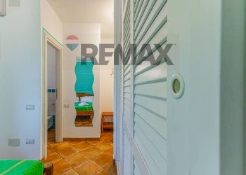 Hall / corridoio - Apartment Via dei Ginepri
 
snc, Stintino - photo 52