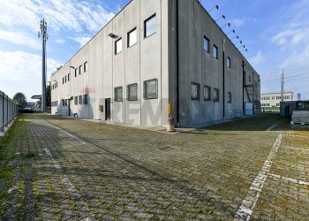 Edificio all\'aperto - Laboratorio Via Ungaretti
 
7, Cernusco sul Naviglio - foto 3
