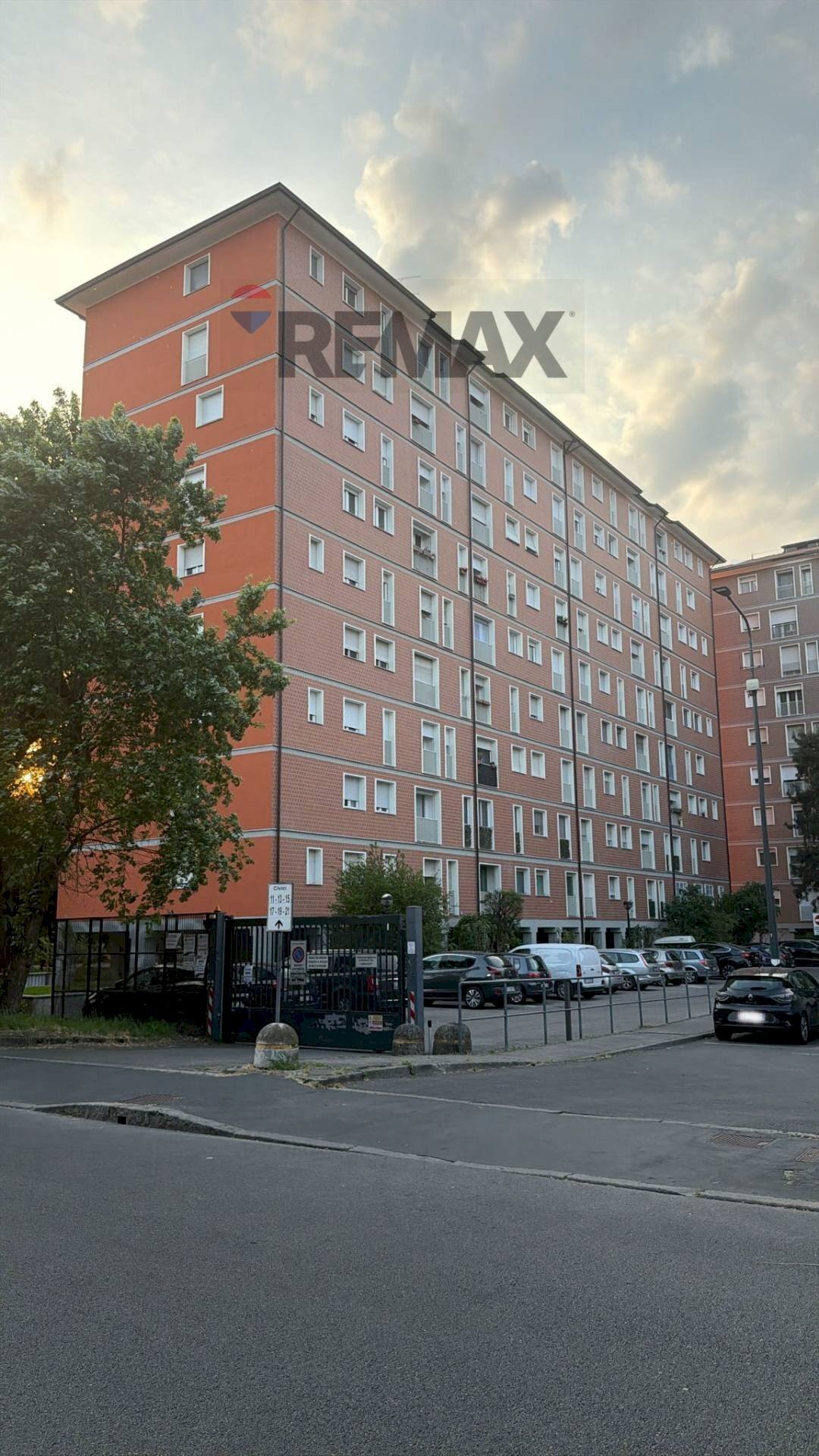 Edificio all\'aperto - Appartamento Via Camillo Giussani
 
13, Milano - foto 1