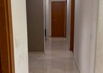 Hall / corridoio - Appartamento Via Camillo Giussani
 
13, Milano - foto 9