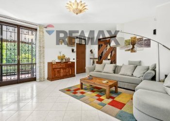 Soggiorno - Villa via Lombardia
 
52, Olgiate Olona - foto 3