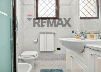 Bagno - Villa via Lombardia
 
52, Olgiate Olona - foto 15