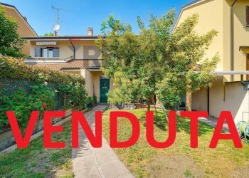 Casa all\'aperto - Villa via Lombardia
 
52, Olgiate Olona - photo 1