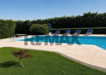 Piscina - Villa via Lungargine Muson
 
51, Vigodarzere - photo 1