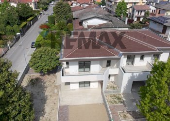Casa all\'aperto - Casa semi indipendente VIA BENVENUTO CELLINI
 
63, Noventa Padovana - foto 16