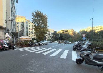 Edificio all\'aperto - Attività Commerciale Via Tino Di Camaino
 
19, Napoli - foto 7