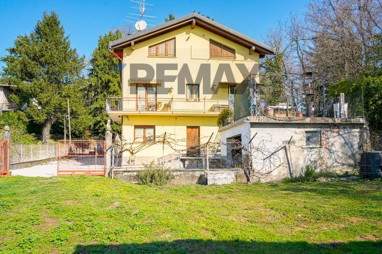 Casa all\'aperto - Villa via Cavour
 
5, Caravate - photo 1