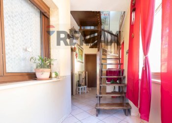 Scale - Villa via Cavour
 
5, Caravate - photo 9