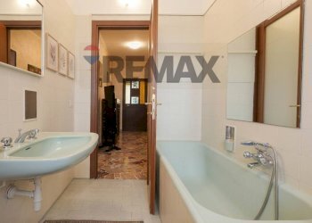 Bagno - Villa via Cavour
 
5, Caravate - photo 19