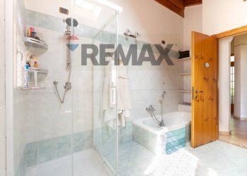 Bagno - Villa via Cavour
 
5, Caravate - photo 33