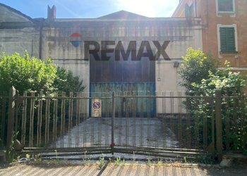 Edificio all\'aperto - Laboratory Viale resistenza
9, Rolo - photo 2
