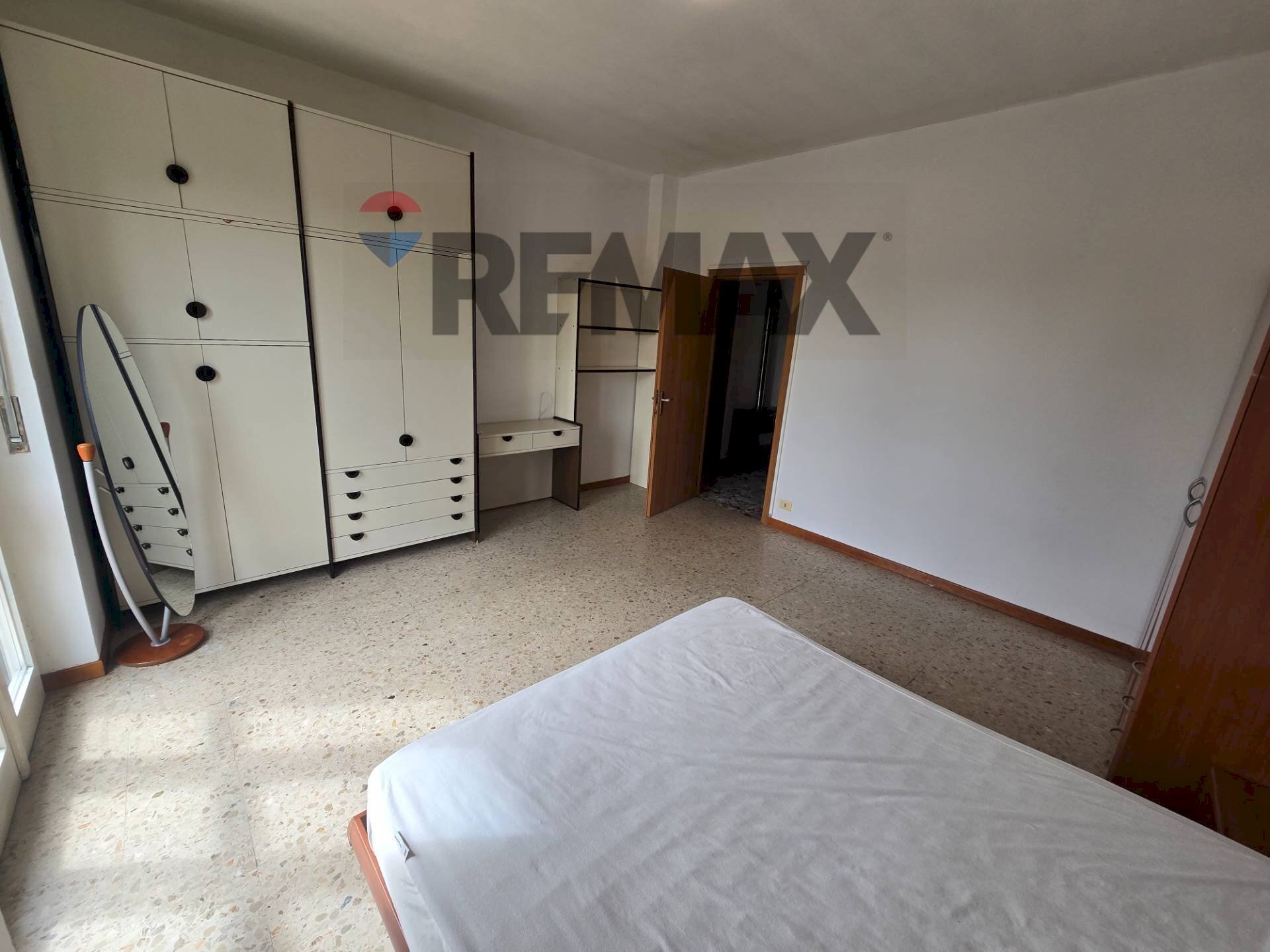 Camera / camera da letto - Two-room apartment via Francesco Baracca
 
27, Lonate Pozzolo - photo 2