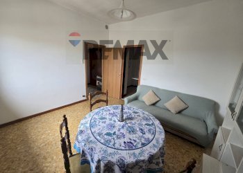 Soggiorno - Appartamento via Francesco Baracca
 
27, Lonate Pozzolo - foto 8