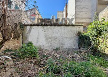 Giardino - Box Via S. Francesco
 
14, Ragusa - photo 12