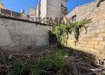 Edificio all\'aperto - Box Via S. Francesco
 
14, Ragusa - photo 14
