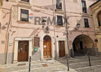 Edificio all\'aperto - Casa semi indipendente Piazza del Mercato, Fara Filiorum Petri - foto 14