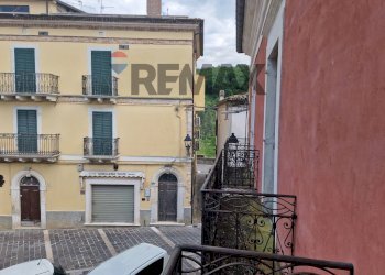 Edificio all\'aperto - Casa semi indipendente Piazza del Mercato, Fara Filiorum Petri - foto 15