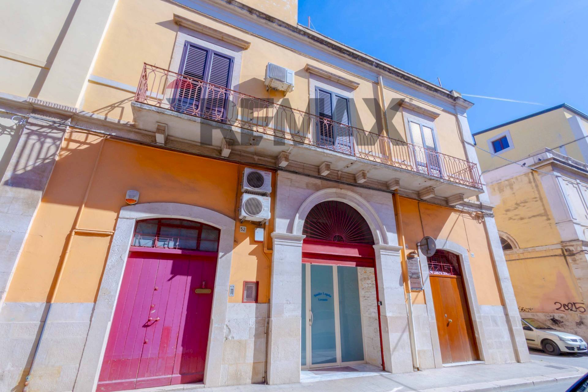 Edificio all\'aperto - Independent house via Crocifisso
 
52, Bitonto - photo 1