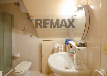 Bagno - Independent house via Crocifisso
 
52, Bitonto - photo 13