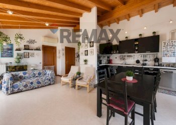 Sala da pranzo - Villa Via Don Luigi Sterzi
 
2, Castelvetro Piacentino - foto 4