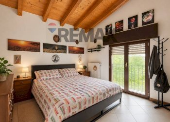 Camera / camera da letto - Villa Via Don Luigi Sterzi
 
2, Castelvetro Piacentino - foto 13