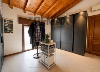 Hall / corridoio - Villa Via Don Luigi Sterzi
 
2, Castelvetro Piacentino - foto 17