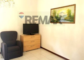 Camera / camera da letto - Three-room apartment Via Alghero
3, Parma - photo 3