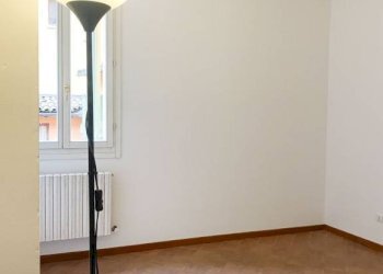 Camera da letto - Bilocale via de' Fusari, Bologna (zona Centro Storico) - foto 14