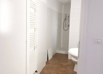 Bagno - Bilocale via de' Fusari, Bologna (zona Centro Storico) - foto 25