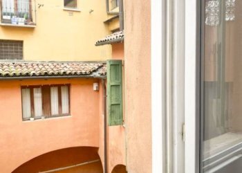 Balcone - Bilocale via de' Fusari, Bologna (zona Centro Storico) - foto 40