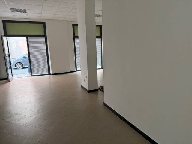 Interno non residenziale - Office via Giuseppe Chenna, 36, Alessandria - photo 2