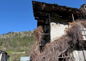 Facciata - Rustico Frazione Chez-Les-Bovet, Valpelline - foto 3