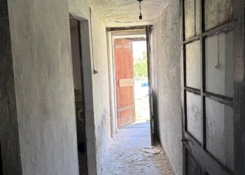 Corridoio - Rustic Frazione Chez-Les-Bovet, Valpelline - photo 9