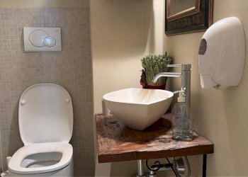Bagno - Three-room apartment via Monsignore Jean Jaconde Stevenin, Aosta - photo 19