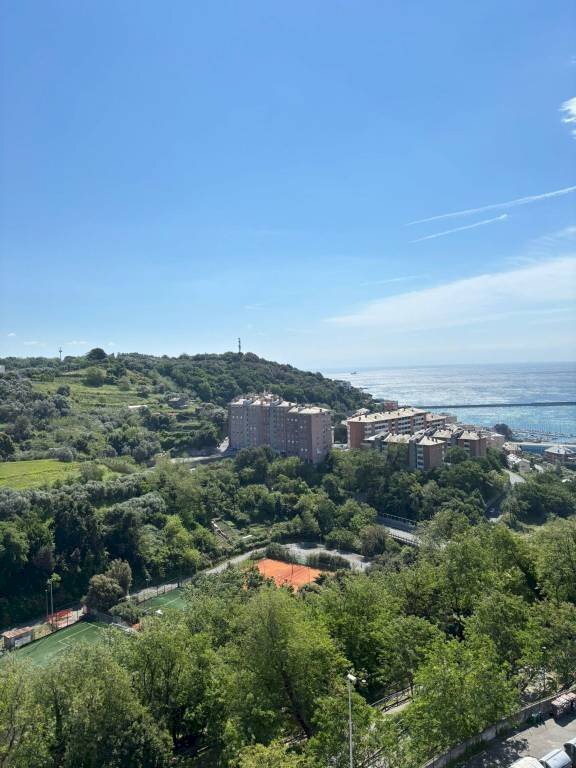 Vista - Quadrilocale via Elio Vittorini, Genova (zona Prà) - foto 1