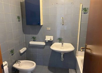 Bagno - Quadrilocale via Elio Vittorini, Genova (zona Prà) - foto 12