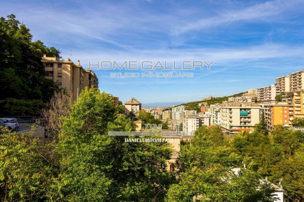 Vista - Trilocale via Pasquale Berghini, 31, Genova (zona Marassi) - foto 1