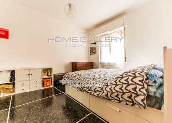 Camera da letto - Trilocale via Pasquale Berghini, 31, Genova (zona Marassi) - foto 4