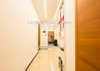 Corridoio - Trilocale via Pasquale Berghini, 31, Genova (zona Marassi) - foto 15