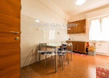 Cucina - Trilocale via Pasquale Berghini, 31, Genova (zona Marassi) - foto 21