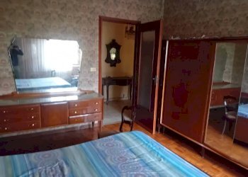 Camera da letto - Trilocale via delle Valli, 16, Lanzo Torinese - foto 24