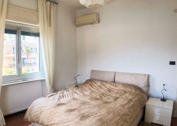 Camera da letto - Appartamento via Capolungo, 13C, Genova (zona Nervi) - foto 34