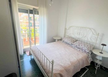 Camera da letto - Appartamento via Capolungo, 13C, Genova (zona Nervi) - foto 15