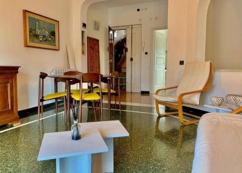 Salone - Appartamento via Capolungo, 13C, Genova (zona Nervi) - foto 12