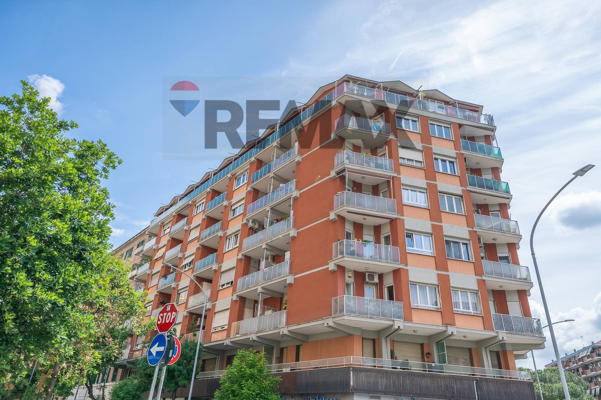 Edificio all\'aperto - Three-room apartment Via delle Cave
 
4, Roma - photo 1