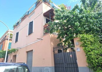 Facciata - Three-room apartment via Giuseppe Mantellini, 13, Roma - photo 2