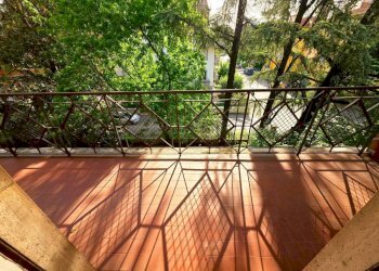 Camera da letto - Four-room apartment via Vincenzo Bellini, Parma (neighborhood Cittadella) - photo 16