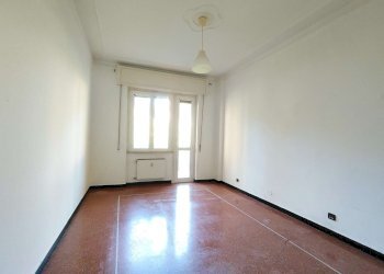 12 seconda camera - Four-room apartment viale Pio VII, Genova (neighborhood Quarto) - photo 13