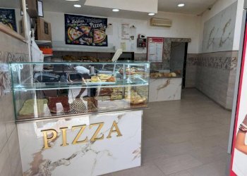 Interno non residenziale - Ristorante via delle Ninfee, 8, Roma - foto 7